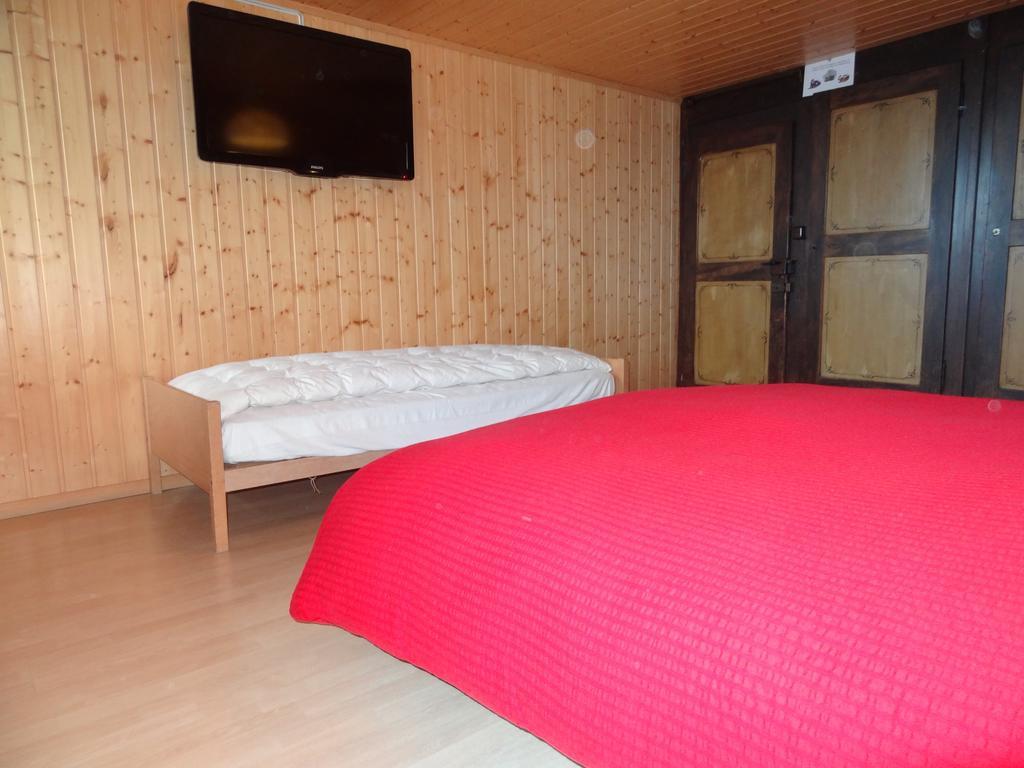 Bed and Breakfast Helvetia Troistorrents Номер фото